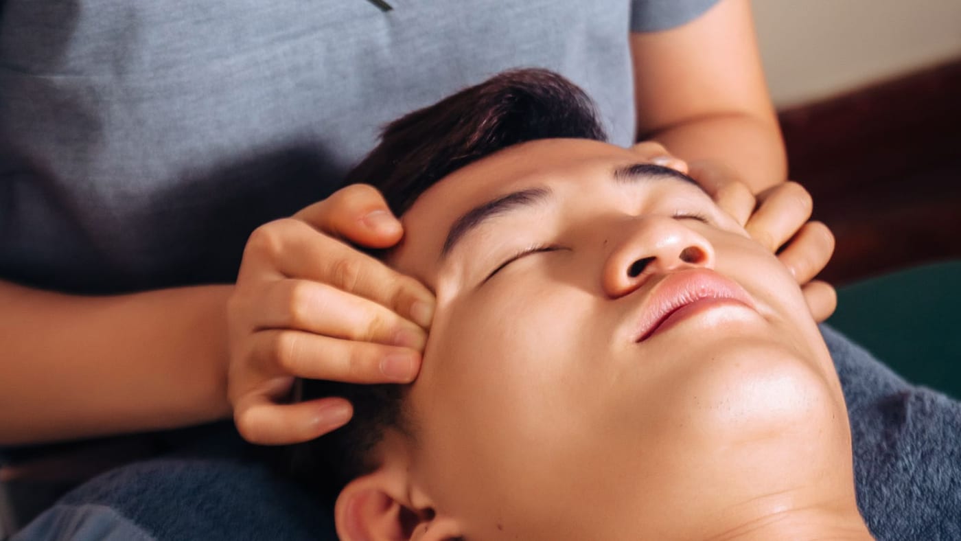 Chăm sóc vùng mặt tại Ngải Spa